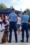 Câinele de serviciu Eco și plutonierul Daniel Iorga, în misiune, la evenimentele culturale din acest weekend la Botoșani