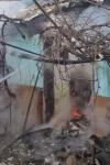 Casă din Carasa distrusă într-un incendiu izbucnit din cauza aprinderii focului cu lichide inflamabile