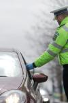 Tânăr cu permisul suspendat, depistat la volan
