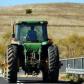 Mașină lovită de un tractor. Șoferul autoturismului a ajuns la spital