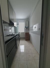 Vând apartament cu 2 camere, zona Plevna / Piața Mică 