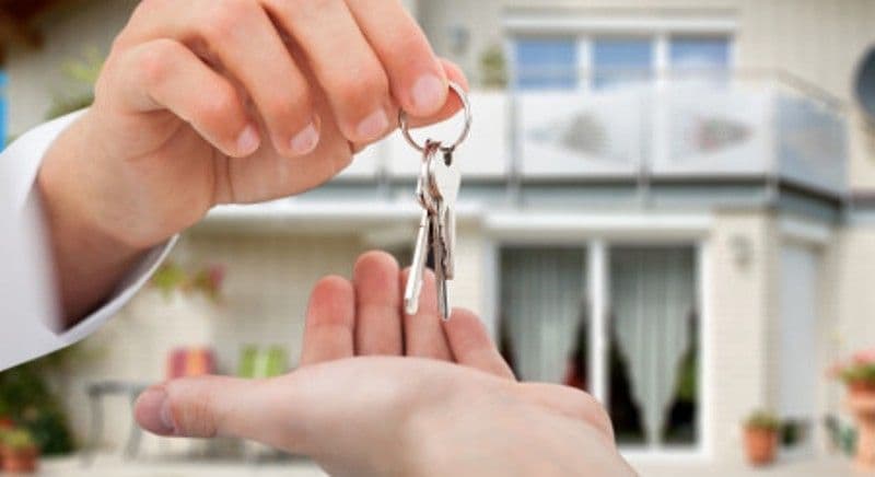 Se vinde în orașul Siret, apartament cu 3 camere decomandate - 1