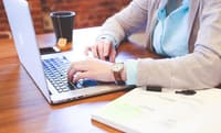 SC din Dorohoi angajează persoană pentru contabilitate primară sau secretariat
