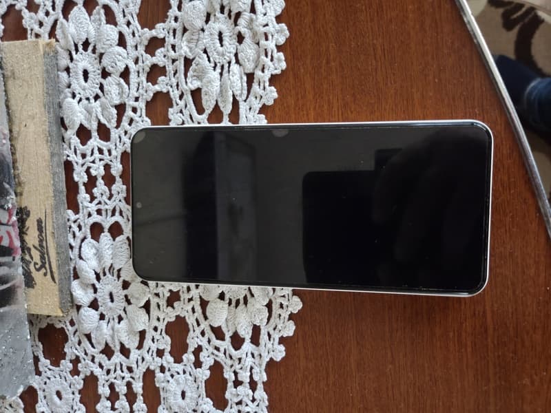 Vând Samsung A13 - 4