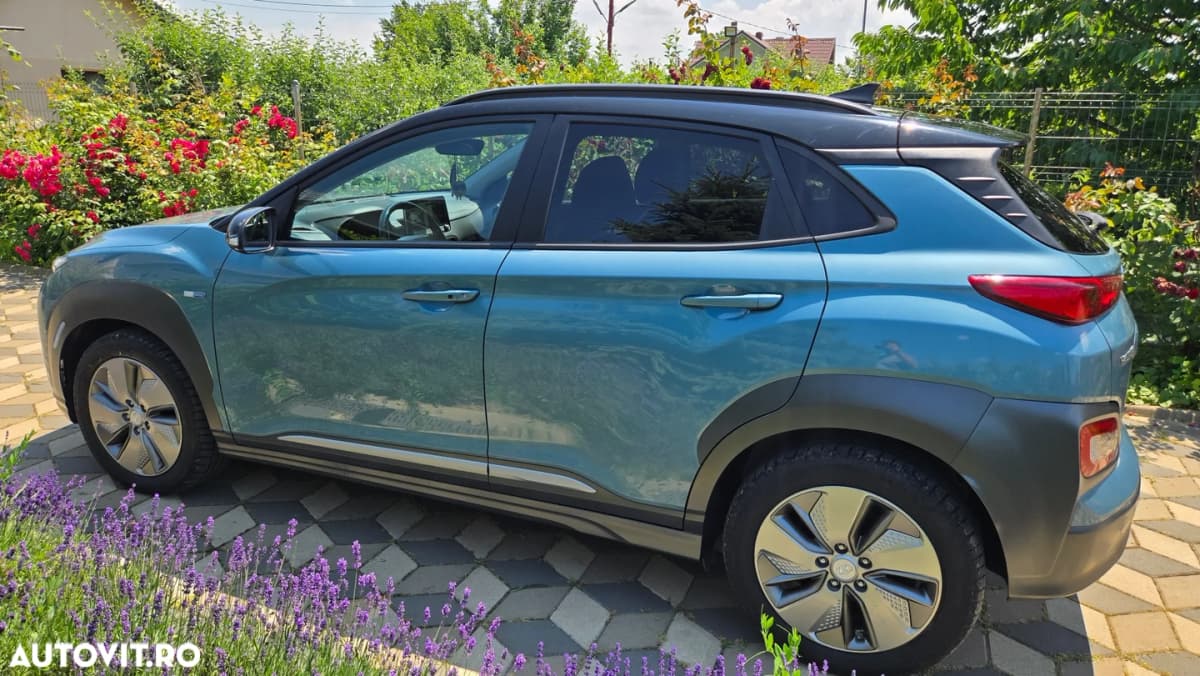 Vând Hyundai KONA 204CP Luxury+ - 4