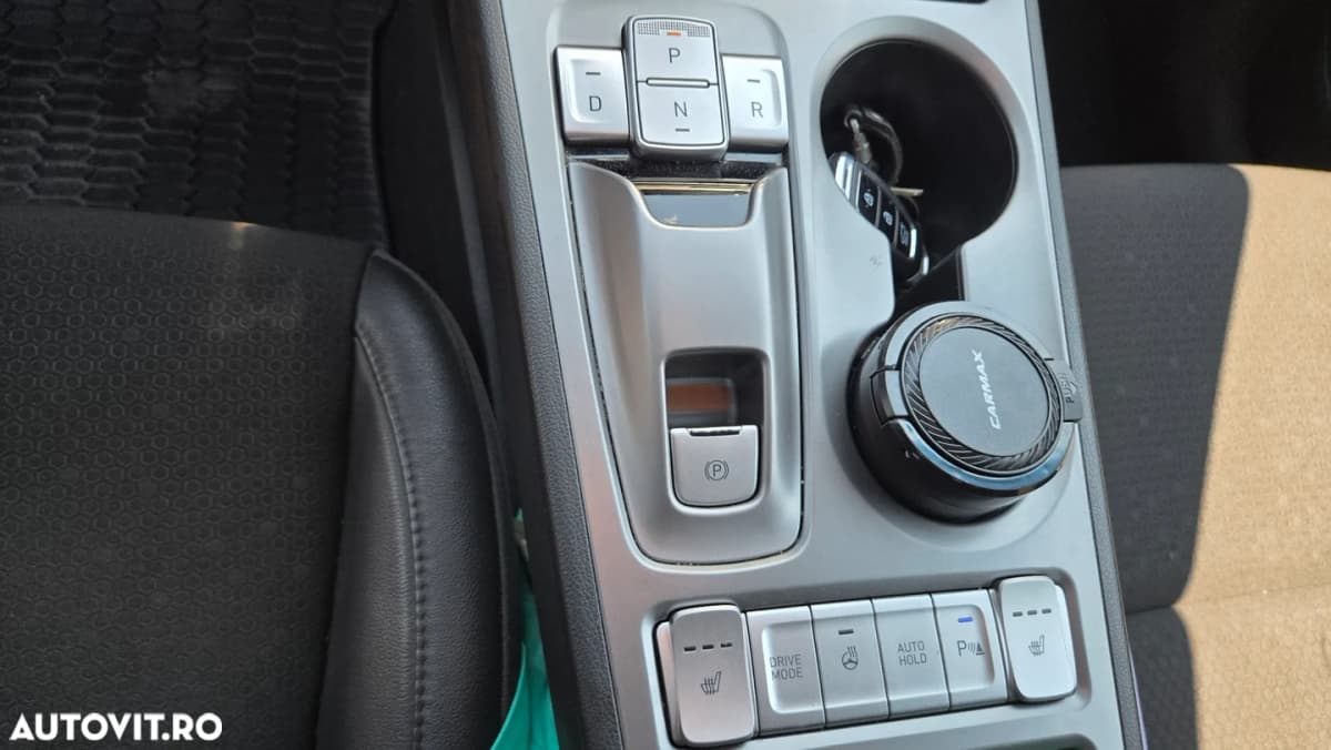 Vând Hyundai KONA 204CP Luxury+ - 8