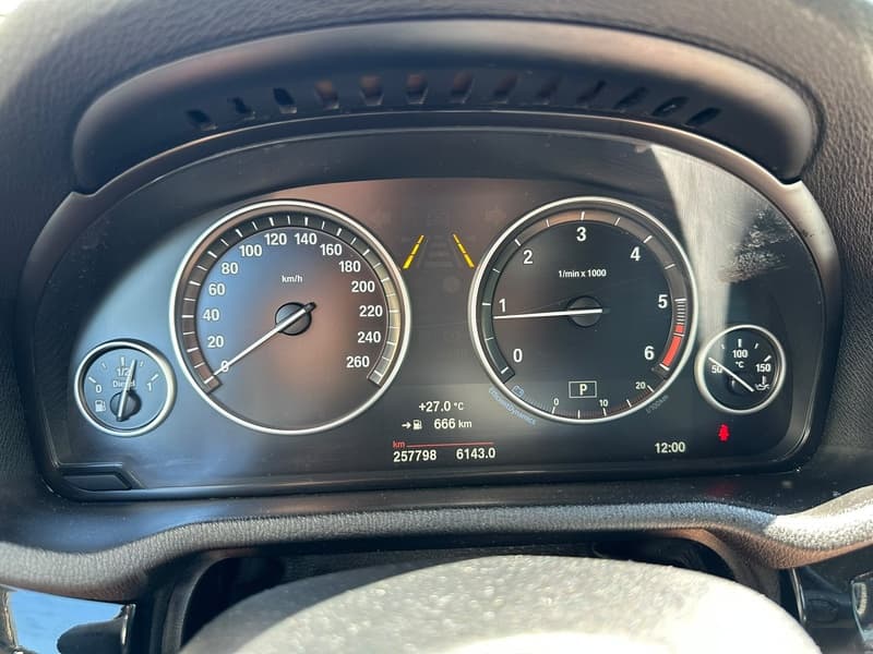 Vând BMW X3 xDrive20d - 27
