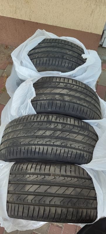 Vand 4 cauciucuri Varā 235 / 35 R19 - 2