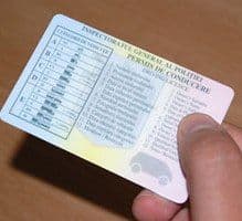 Şofer fără permis prins de poliţişti