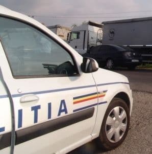 Trei tone de grâu fără acte, confiscate de poliţişti