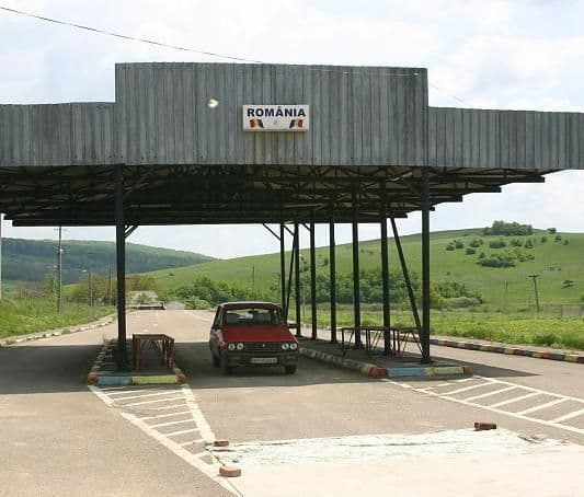 Lucrările la vama Racovăţ stagnează