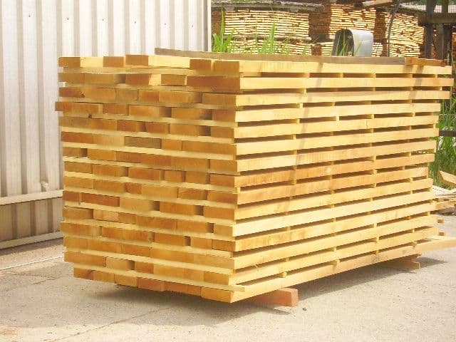 Exclusivitate: La Dorohoi a ajuns doar 15 la suta din cherestea
