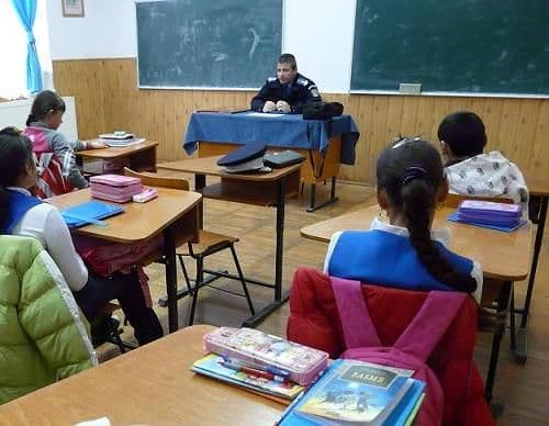 Activităţi de prevenire desfăşurate de jandarmi …