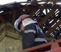 Locuinţă incendiată de un coş de fum neprotejat termic
