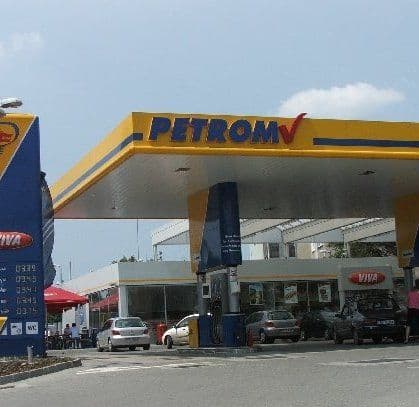 Preţul benzinei a luat foc la sfârşit de an