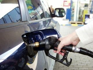 Cât vor costa carburanţii în anul 2011