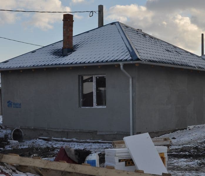 Sinistraţii dorohoieni au primit 65 de sobe
