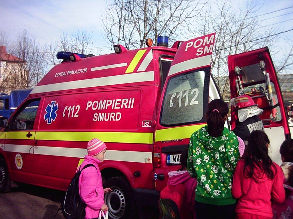 Copii la pompieri (6)