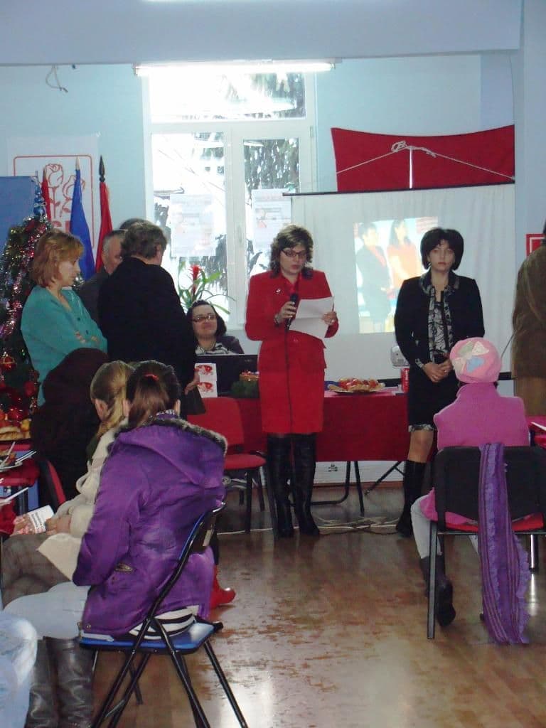 Vine Mos Craciun (3)