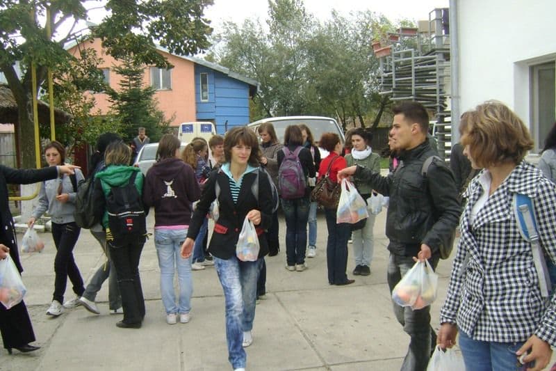 Centrul Social de Asistenţă (3)