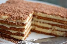 Tort de biscuiti