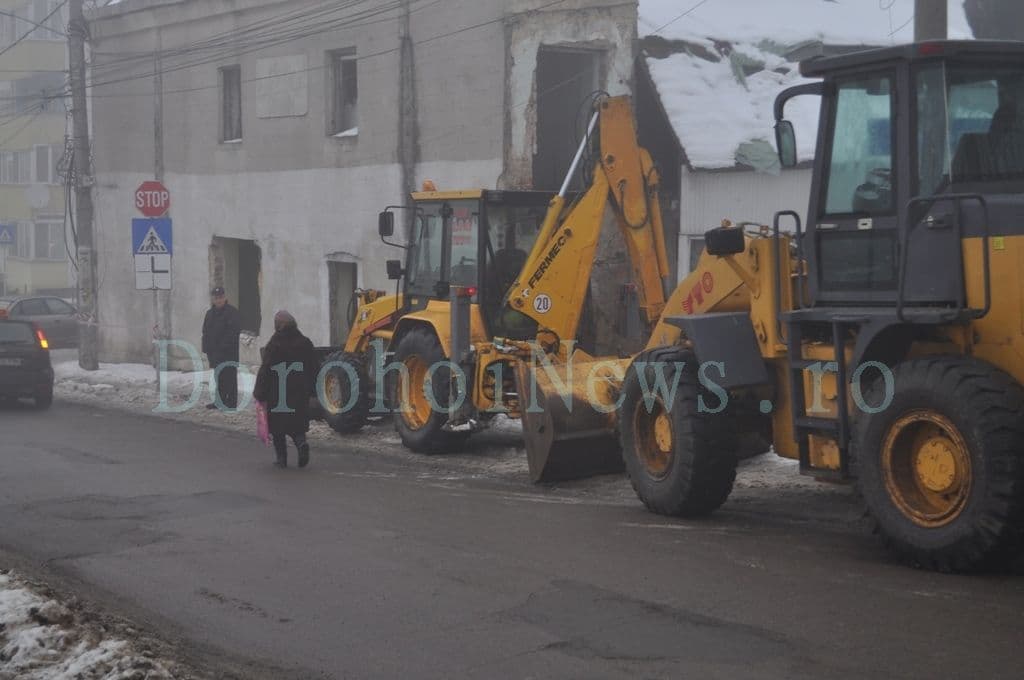 NEWS ALERT : Dorohoieni fiţi pe fază, a început marea demolare