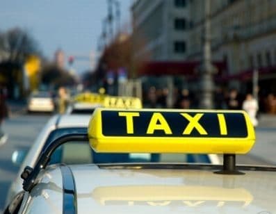Taximetristii nu vor alimenta masinile, joi, in nicio statie din tara