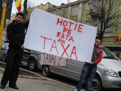 Taxa auto prăbuşeşte piaţa second- hand: nu se mai vinde nimic