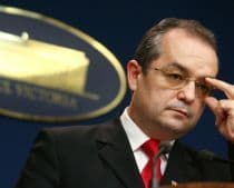 Emil Boc ia in calcul demisia din premier. Basescu si PDL-ul cauta un premier independent