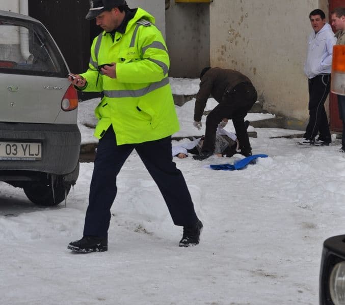 NEWS ALERT : O femeie din Dorohoi s-a aruncat de la etajul patru