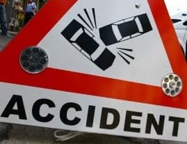Dorohoi : Neatenția face victime, o autoutilitară s-a deplasat fără șofer 30 metri