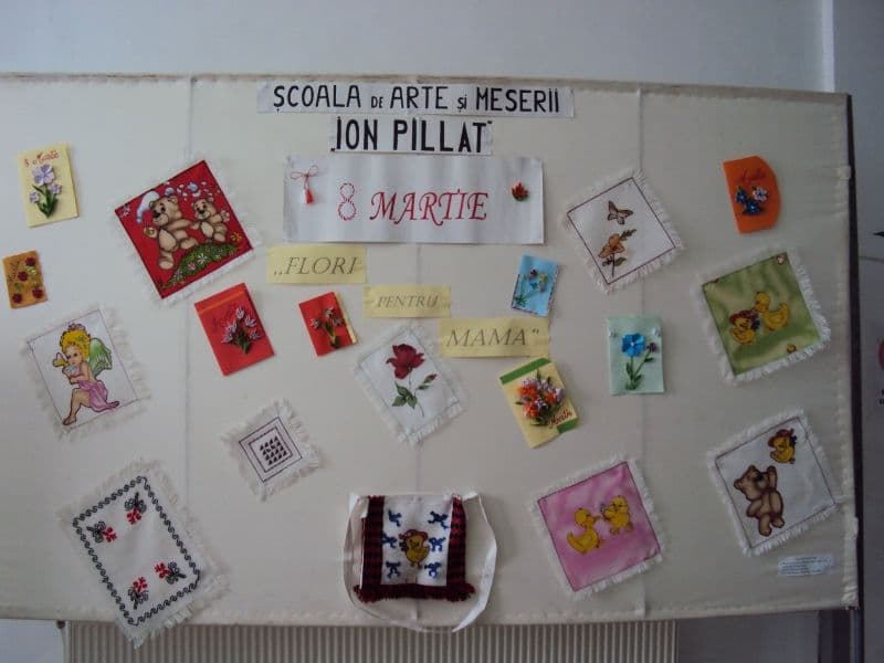 Scoala de Arte si Meserii  ,,8 Martie - Flori pentru mama”