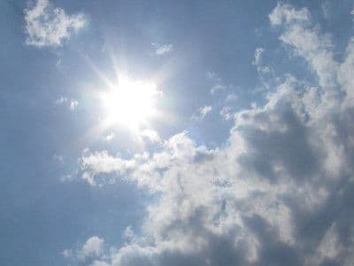 Weekendul vine cu vreme frumoasă şi temperaturi ridicate 