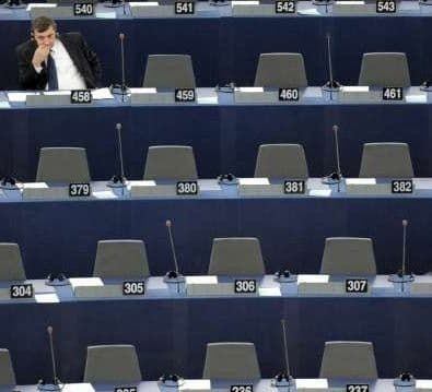 Diurnă şi în zilele libere pentru europarlamentari 