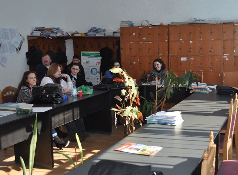 Cadrele didactice din învațământul botoșănean vor primi un avans de 450-500 de lei la salariu