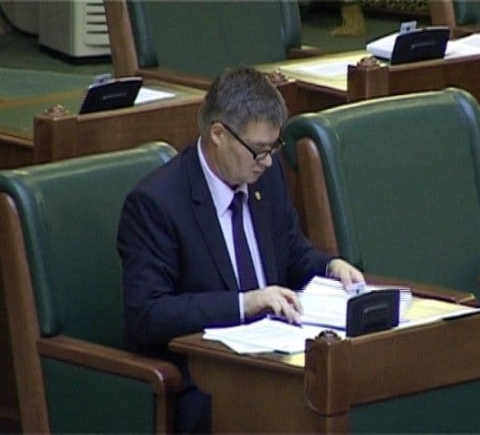 Senatorul Marcu vine cu soluții pentru debocarea situației din învătământul botoșănean