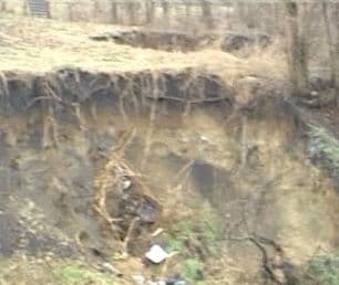 Broscăuţi : 60 de gospodării în pericol, din cauza alunecărilor de teren