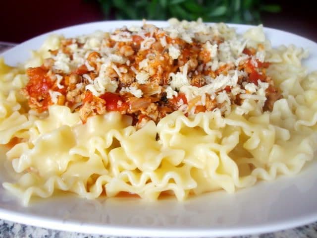 Spaghete cu sos de usturoi