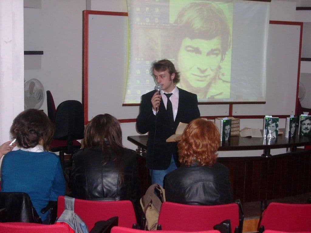 Colegiul Naţional Grigore Ghica: Lansare de carte în cadrul omagiului adus lui Nichita Stănescu