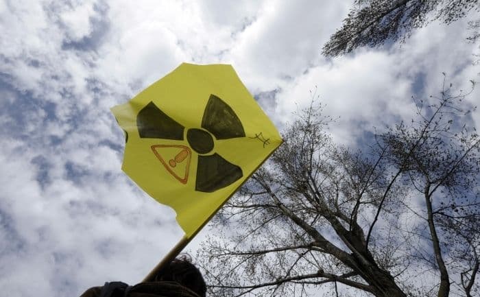 Urme de iod radioactiv, in apa de ploaie si in laptele de oaie din Romania
