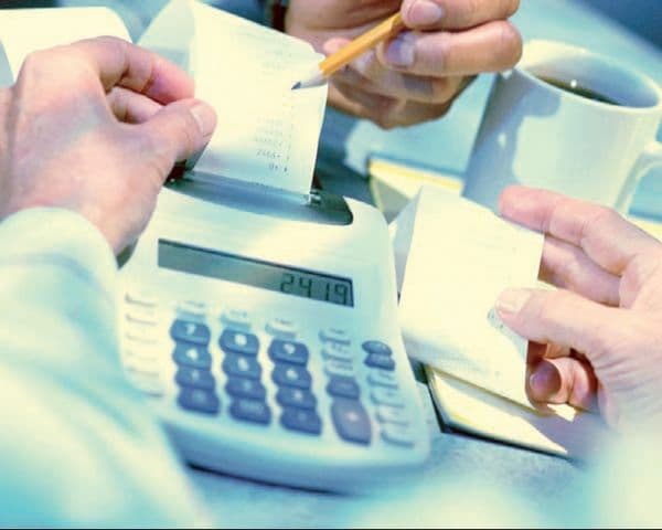 Firmele care au o cifră de afaceri până în 35 de mii de euro vor ține o contabilitate simplificată
