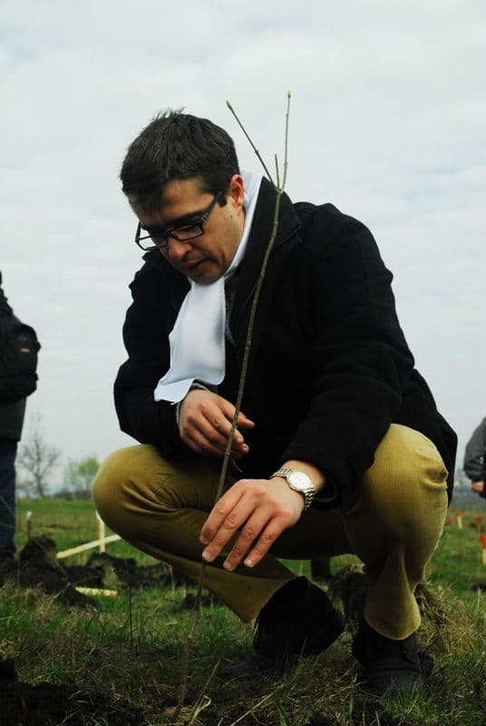 În iunie 2011, prima evaluare a puieților plantați în cadrul campaniei „România prinde rădăcini” din Dorohoi