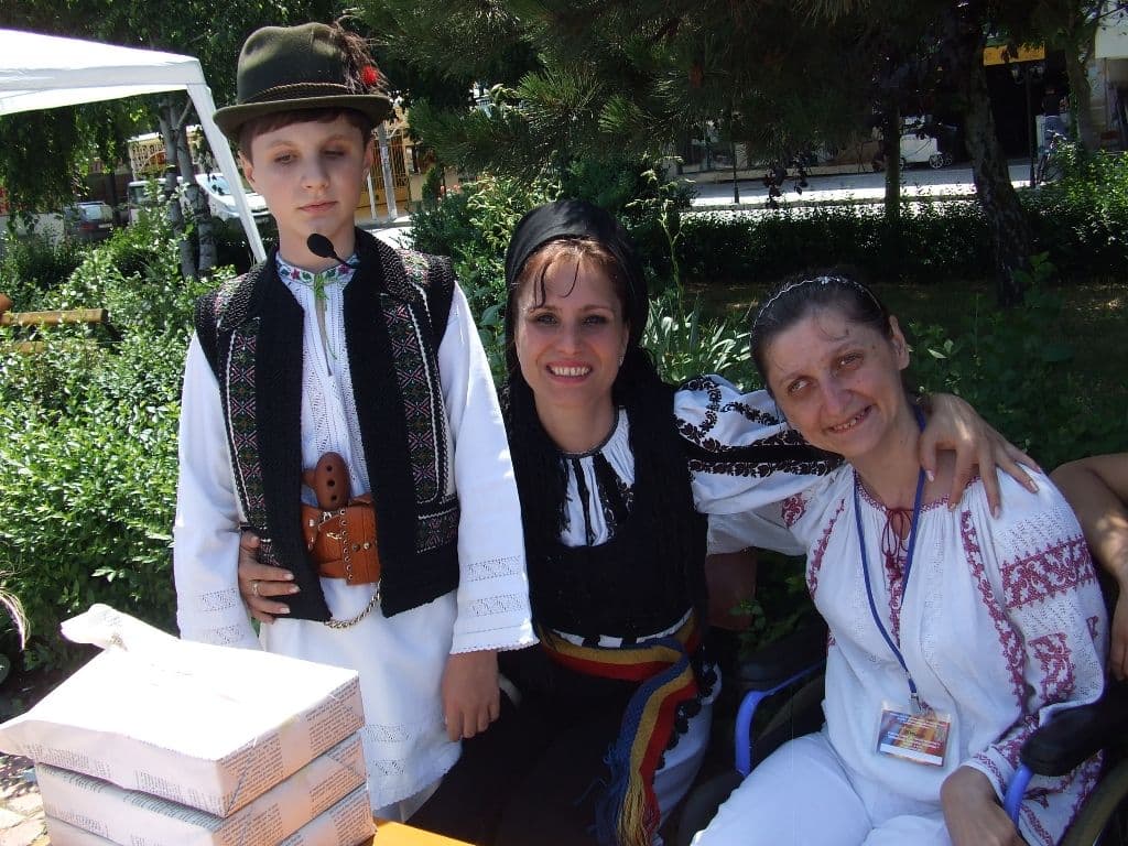 Festival concurs de folclor  „Dobroge, Mandra Gradina” – editia 2011