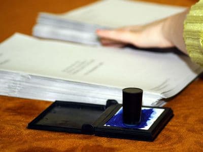 Legea privind alegerea primarilor într-un singur tur, respinsă de Senat