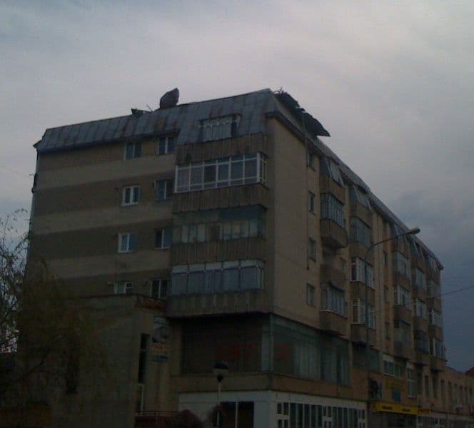 Acoperiș luat de vânt la Dorohoi