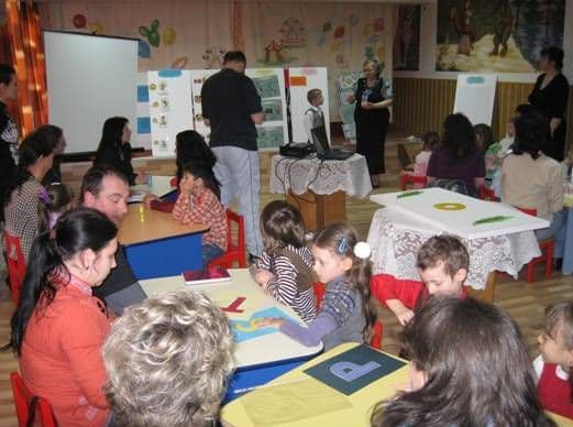 [FOTO] ,,Să spargem tăcerea” - ,,Violenţa, o lecţie ce nu trebuie învăţată”
