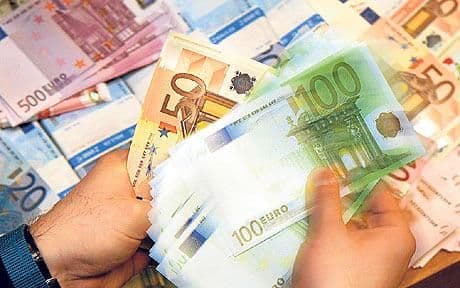 Grecia ar putea renunţa la moneda Euro din cauza situaţiei economice grave