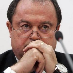 Blaga înregistrează o înfrângere înaintea Congresului PDL