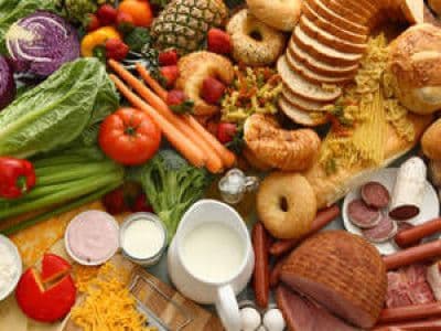 Cele mai cunoscute şase mituri false despre alimentaţie