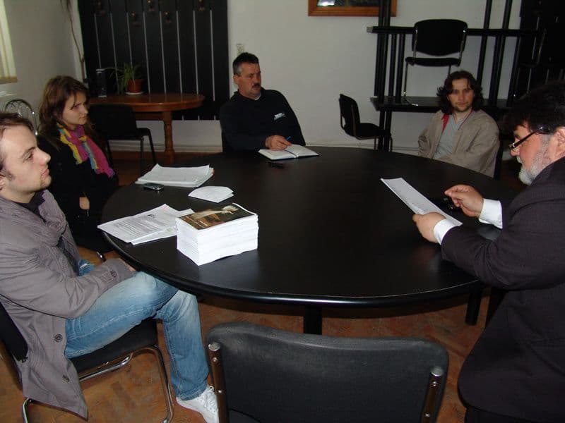 Cenaculul Editor pregateste antologia anului 2011